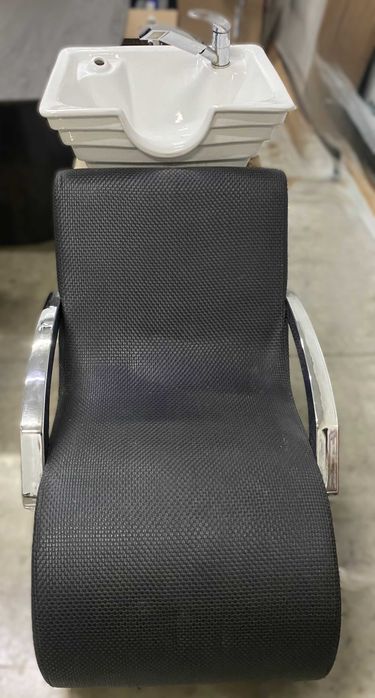 Измивна фризьорска колона и Фризьорски Стол