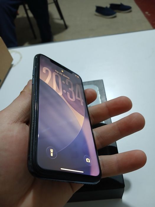 iPhone 11 pro sotiladi