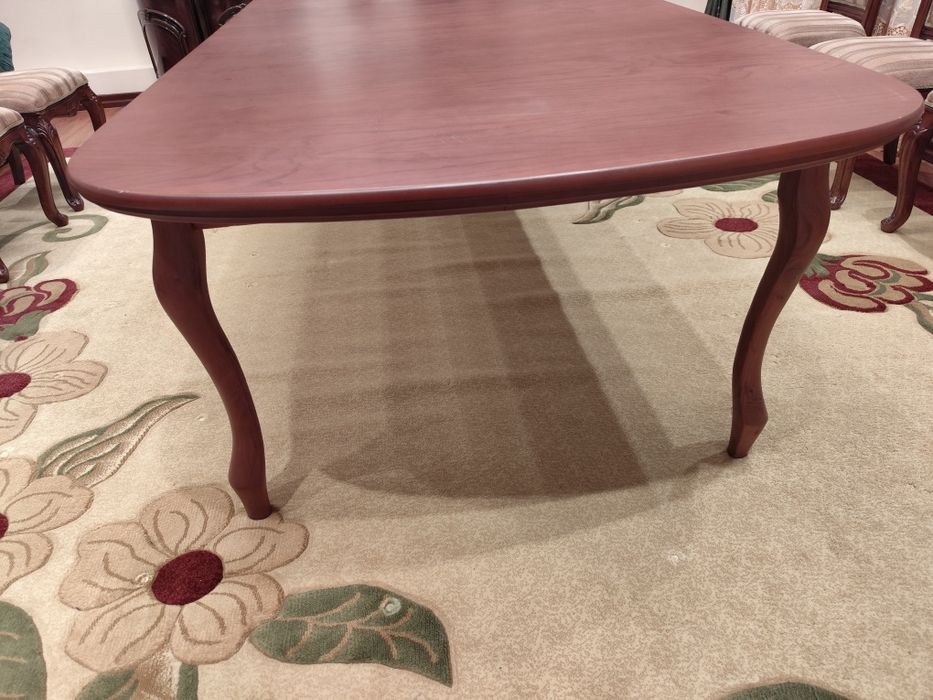 Стол 3х1,30м. Чинордан ясалган срочно сотилади