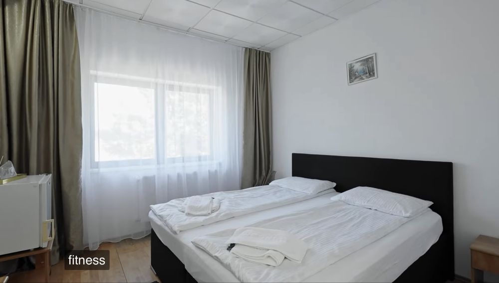 Hotel , Casa de batrani, sediu, restaurant