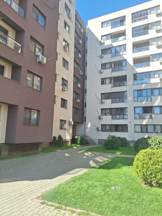 COMISION 0 proprietar . Inchiriez  apartament cu 2 camere cu parcare Valea Oltului