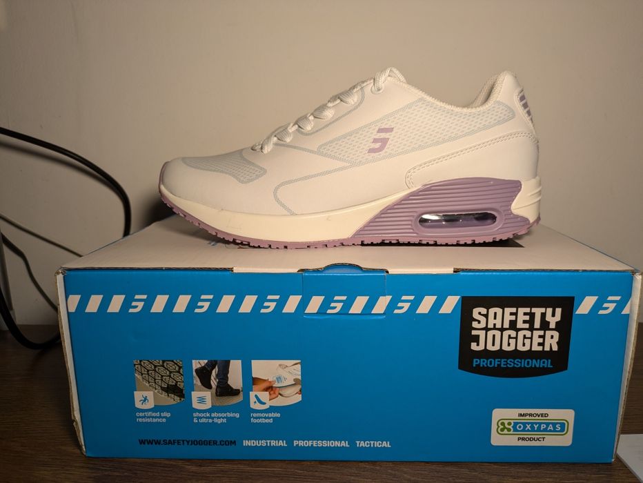 Papuci de damă pentru muncă