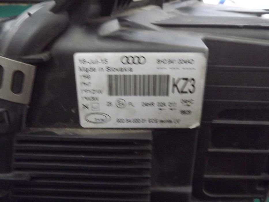 Фар десен за АUDI A4 B6-CABRIO