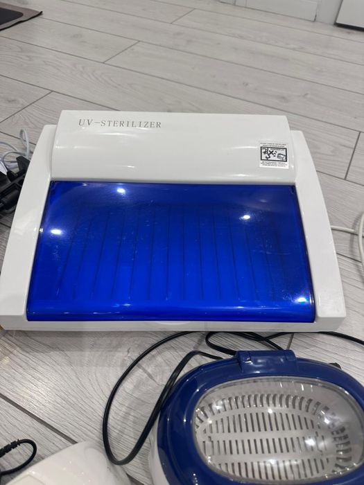 Для маникюра  350$