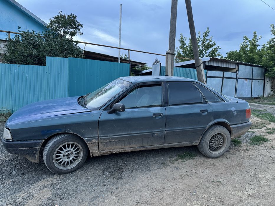 Продам ауди . В нормальном состоянии.