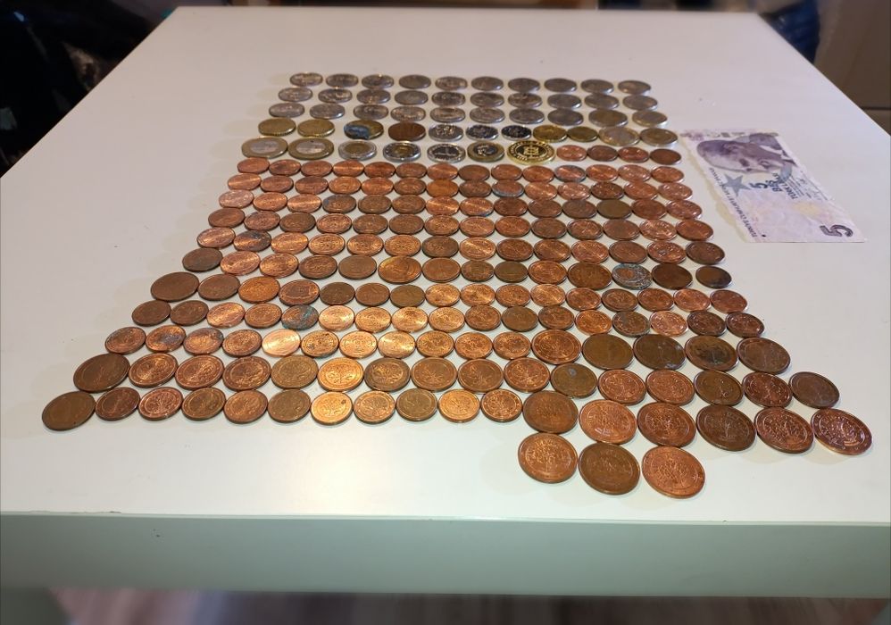 Monede de Colecție Aproximativ 222 Monede și Bancnotă 5 Lire Turcești