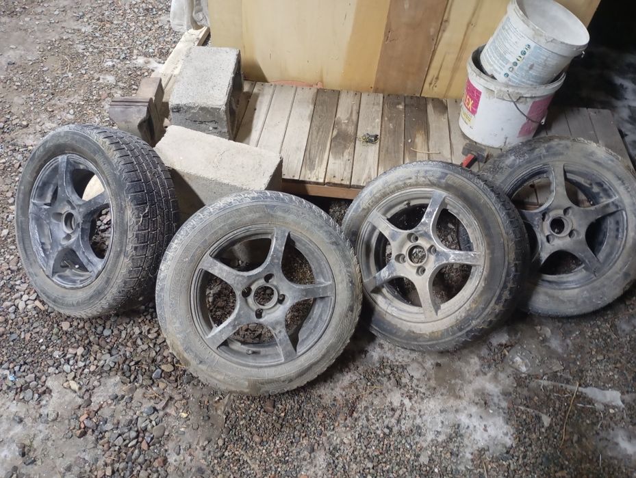 Диски с резиной лада