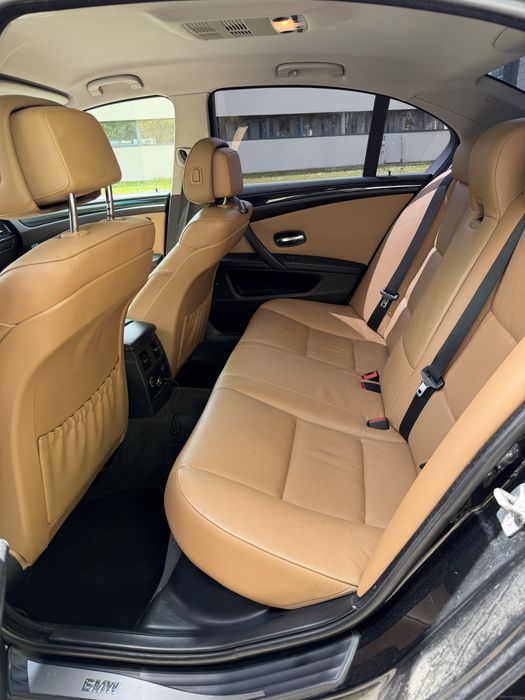 BMW Seria 5 2011 — imagine 5