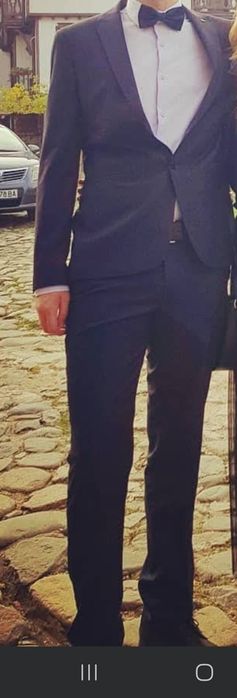 Мъжки костюм нa Lazarini - сако и панталон