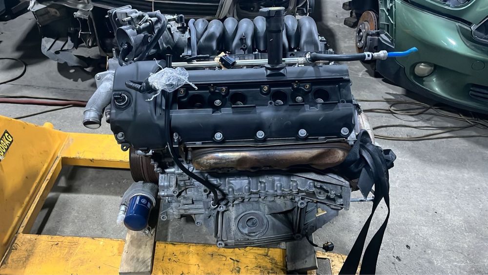 На запчасти мотор Land Rover 448pn