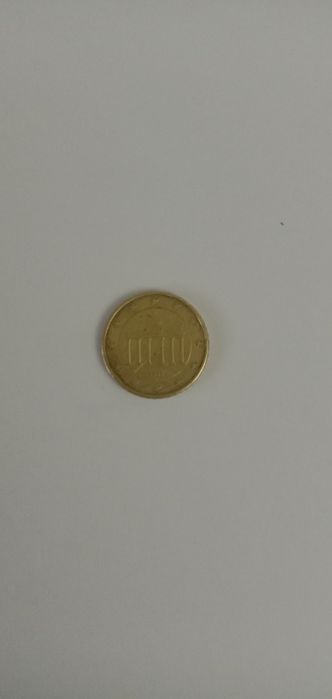 Продам монету 50цент 2002года