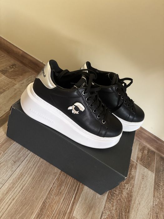 Обувки на Karl Lagerfeld