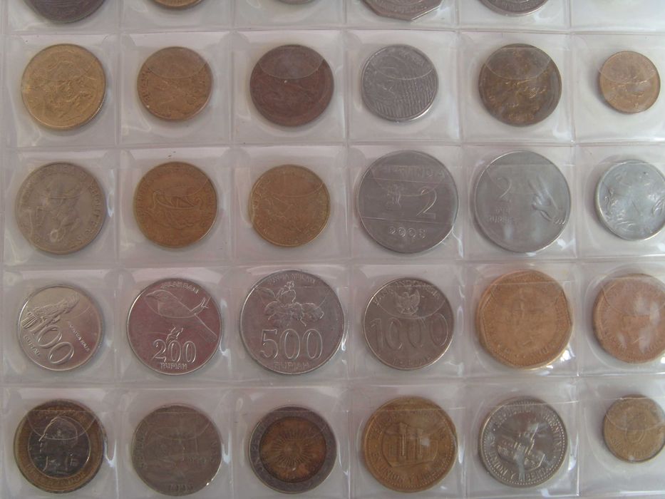 100 световни монети