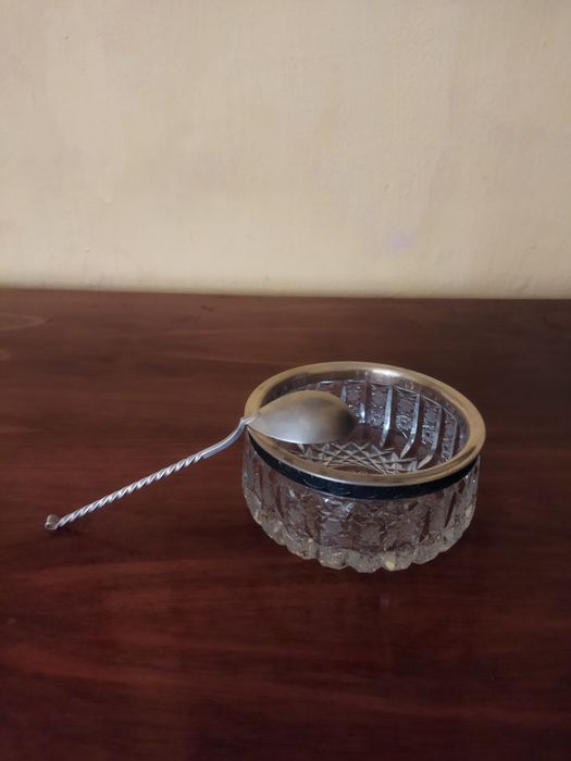 Столовые приборы