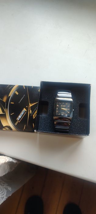 Часы Радо новые продам