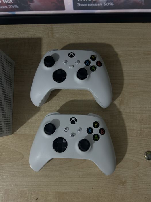 Продам-Xbox series s на 512 гб