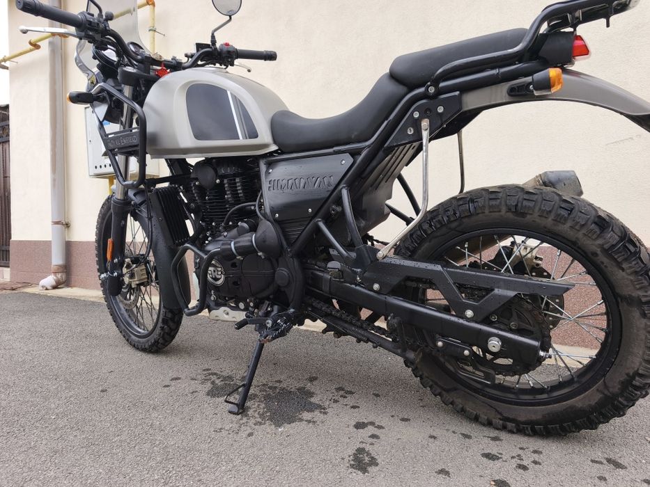 Royal Enfield Himalayan 411 2023