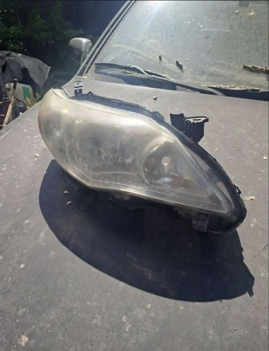 Фары на Toyota corolla 150