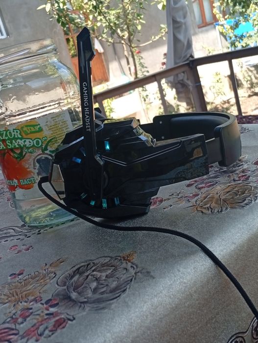 Gamerski quloq chin yangi ikki marta kiyilgan simli srochni sotiladi