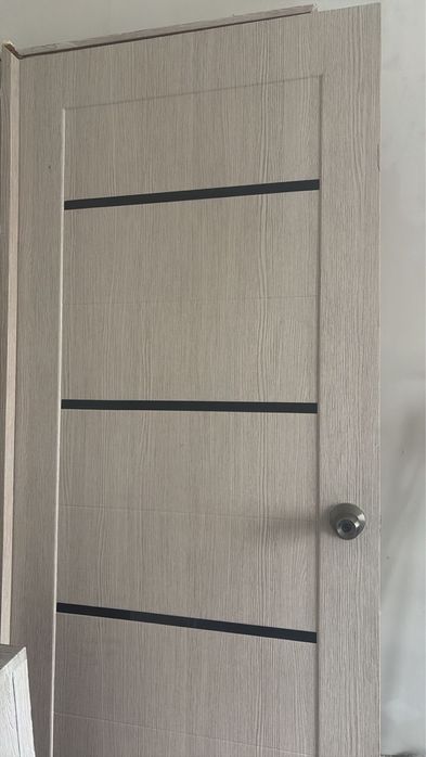 Продам б/у двери межкомнатные