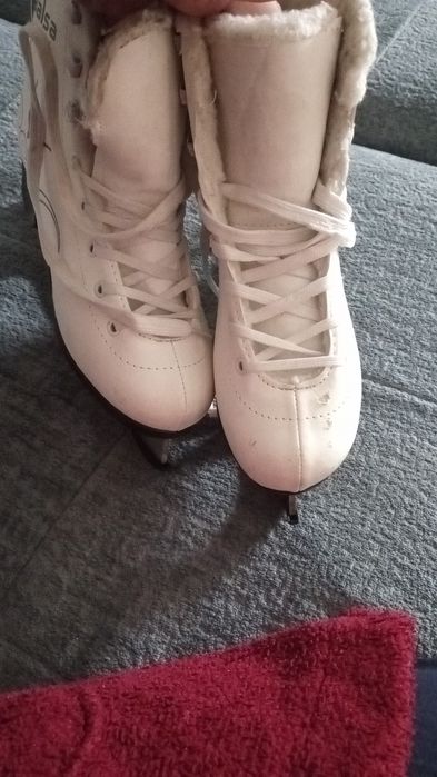 Коньки 35 по на девочку