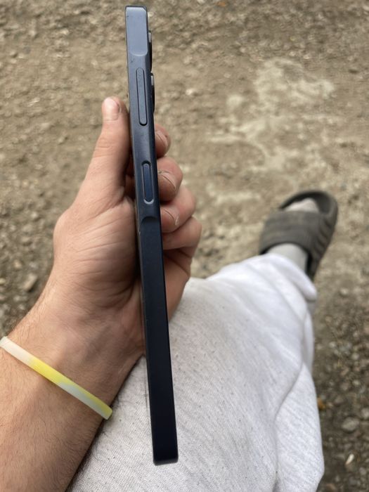 Продам Samsung A06 почти новый