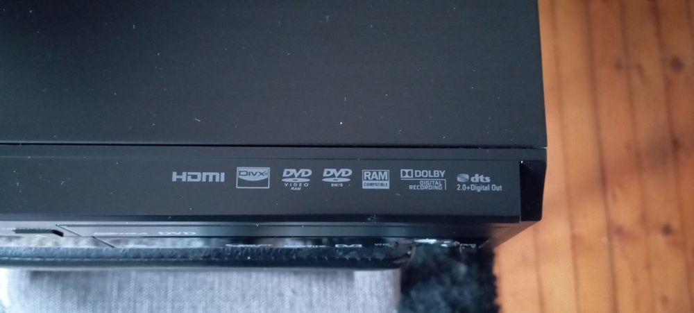VHS-DVD Panasonic DMR-EZ49V