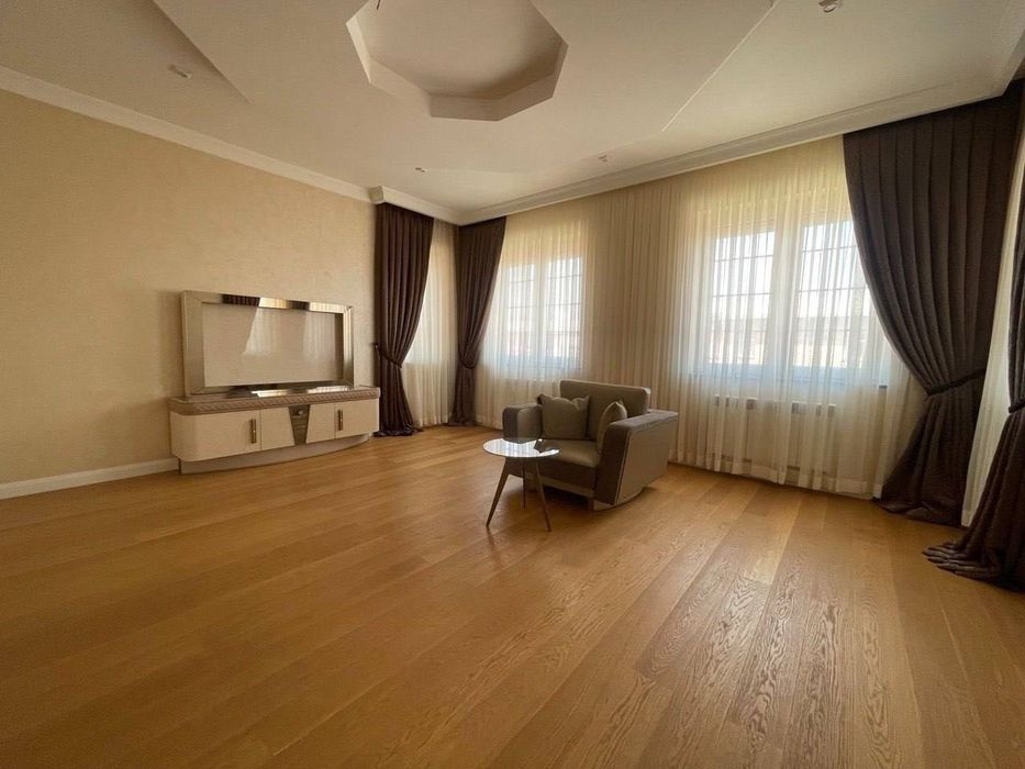 Дом Центр Луначарского 9 соток