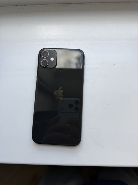 Продам iPhone 11 в идеальном состояний