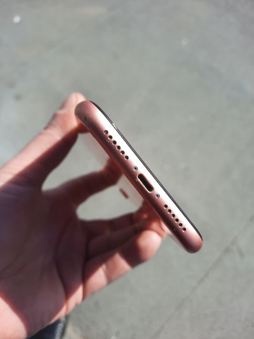 Iphone XR , schimb sau vând