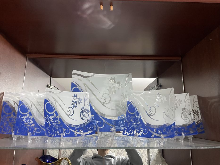 Тарелка сотилади  набор