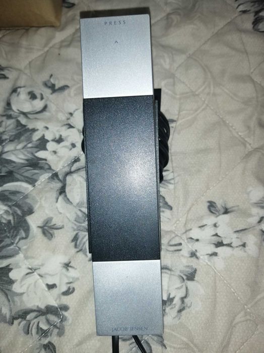 Telefon Jacob jensen disponibil 7 bucăți identice si 1 mic