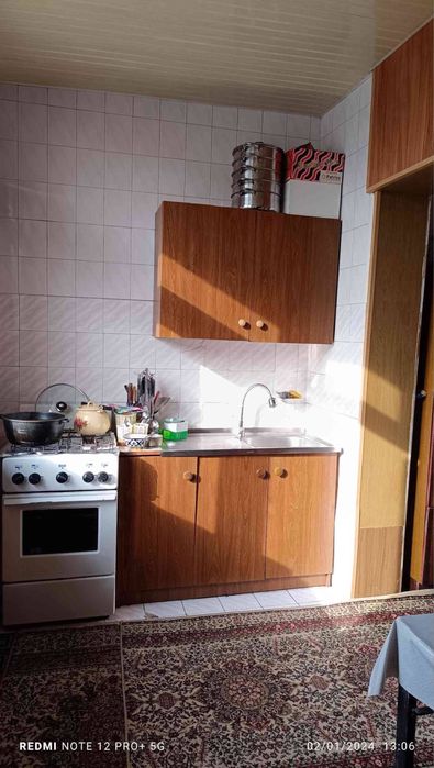 Medgorodok 4 xona Srochna sotiladi