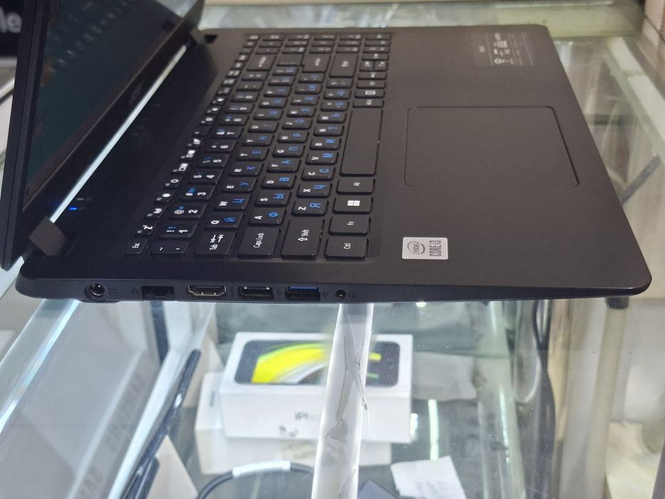 Acer i3 сотилади Холати зур кафолати бор