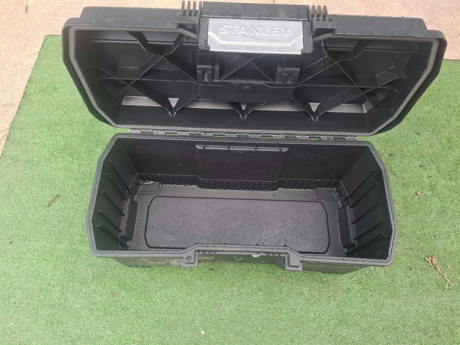 Пластмасов куфар Stanley