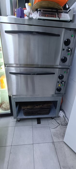 Продам производственную печь, телевизор,столы