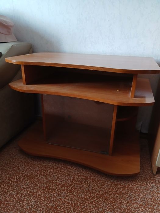 Продам тумбочку за 5 тысяч!