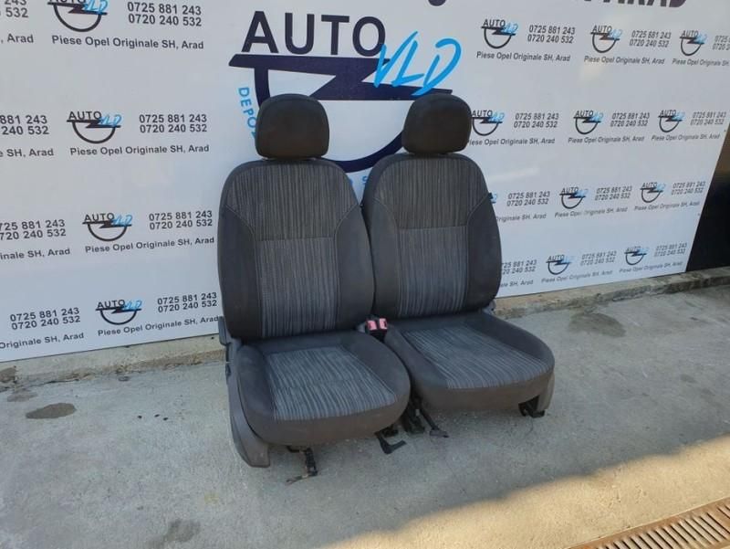 Scaune fata stanga dreapta material textil Opel Astra J