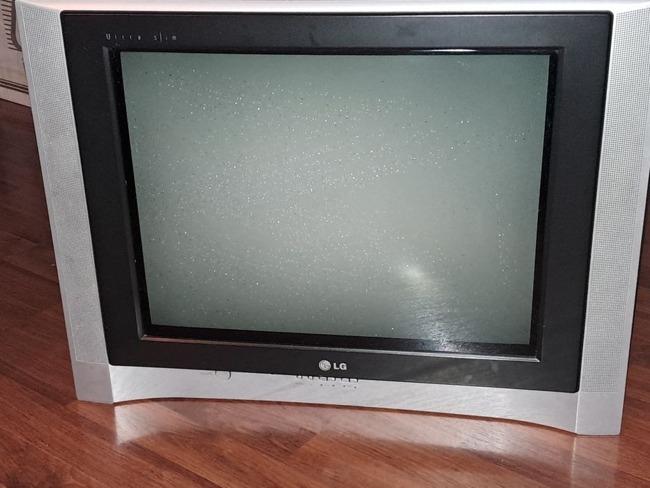 Продам бу телевизор LG