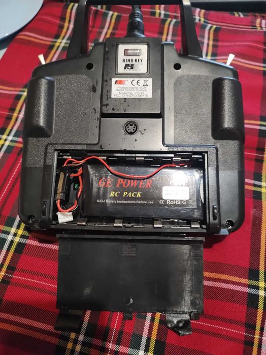 Лодка за захранка и нанасяне на въдици