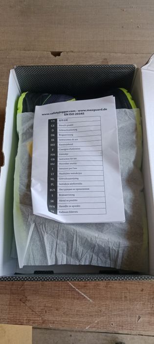 защитные ботинки