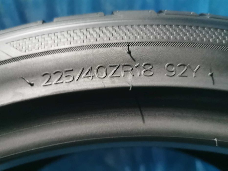 225/40 ZR18 - 245/35 ZR18 hankook 4 bucati
