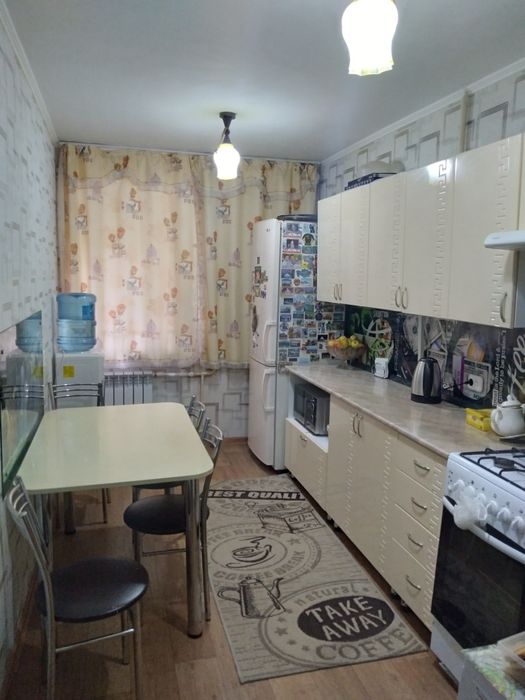Продаю 4-комн квартиру