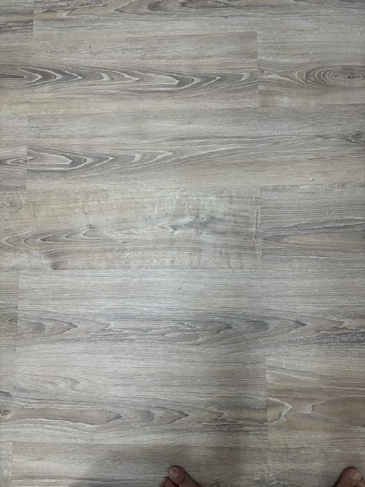 Ламинат в отличном состоянии.