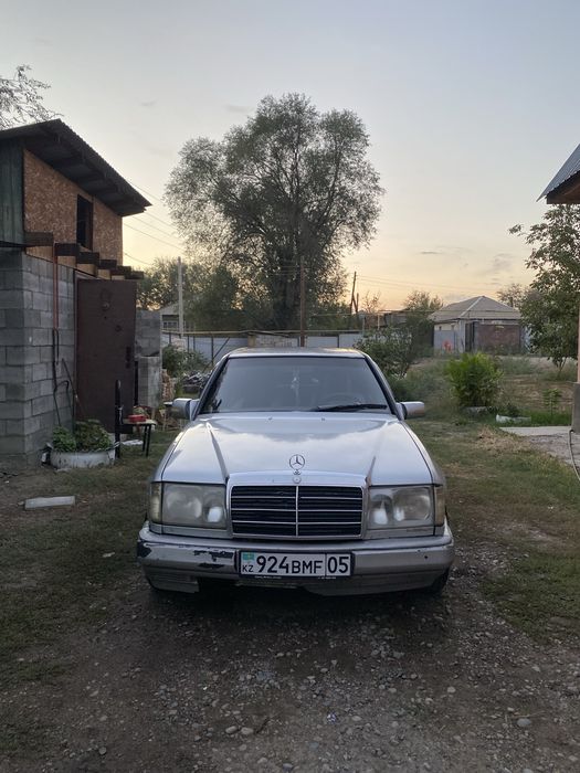 Мерседес бенс 124