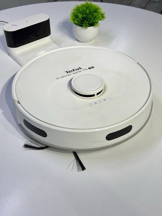 Робот пылесос / TEFAL / Комплектация: ЗУ