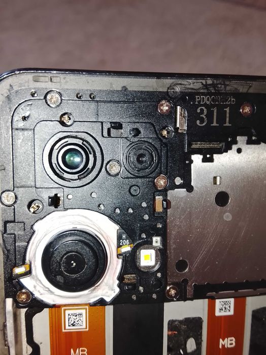 Oppo Reno 7 требуется ремонт