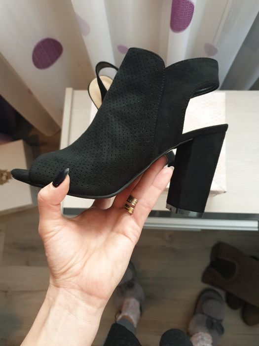 Sandale/pantofi/saboti