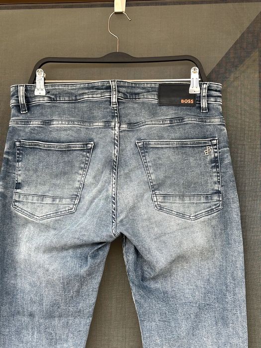 Мъжки дънки BOSS (Hugo Boss / Slim Fit) - размер W33 / L34, Отлично състояние