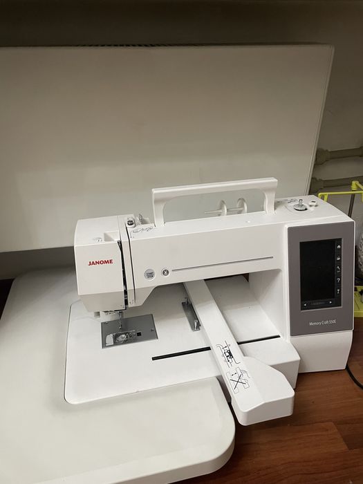 Продам вышивальную машинку JANOME memory craft 550E